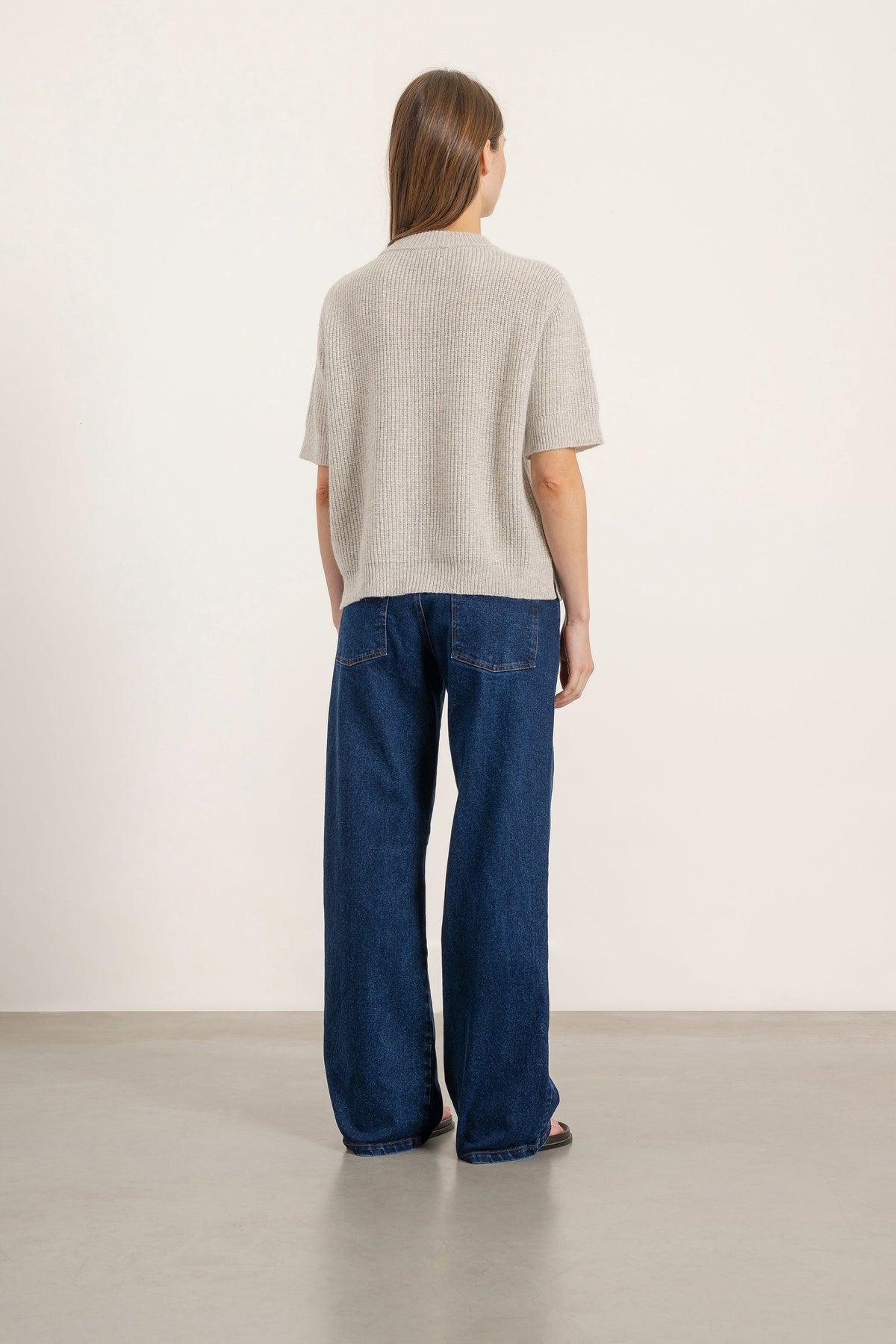 Pull Gaspard en laine et cachemire gris clair, vue de dos | Mardi Editions
