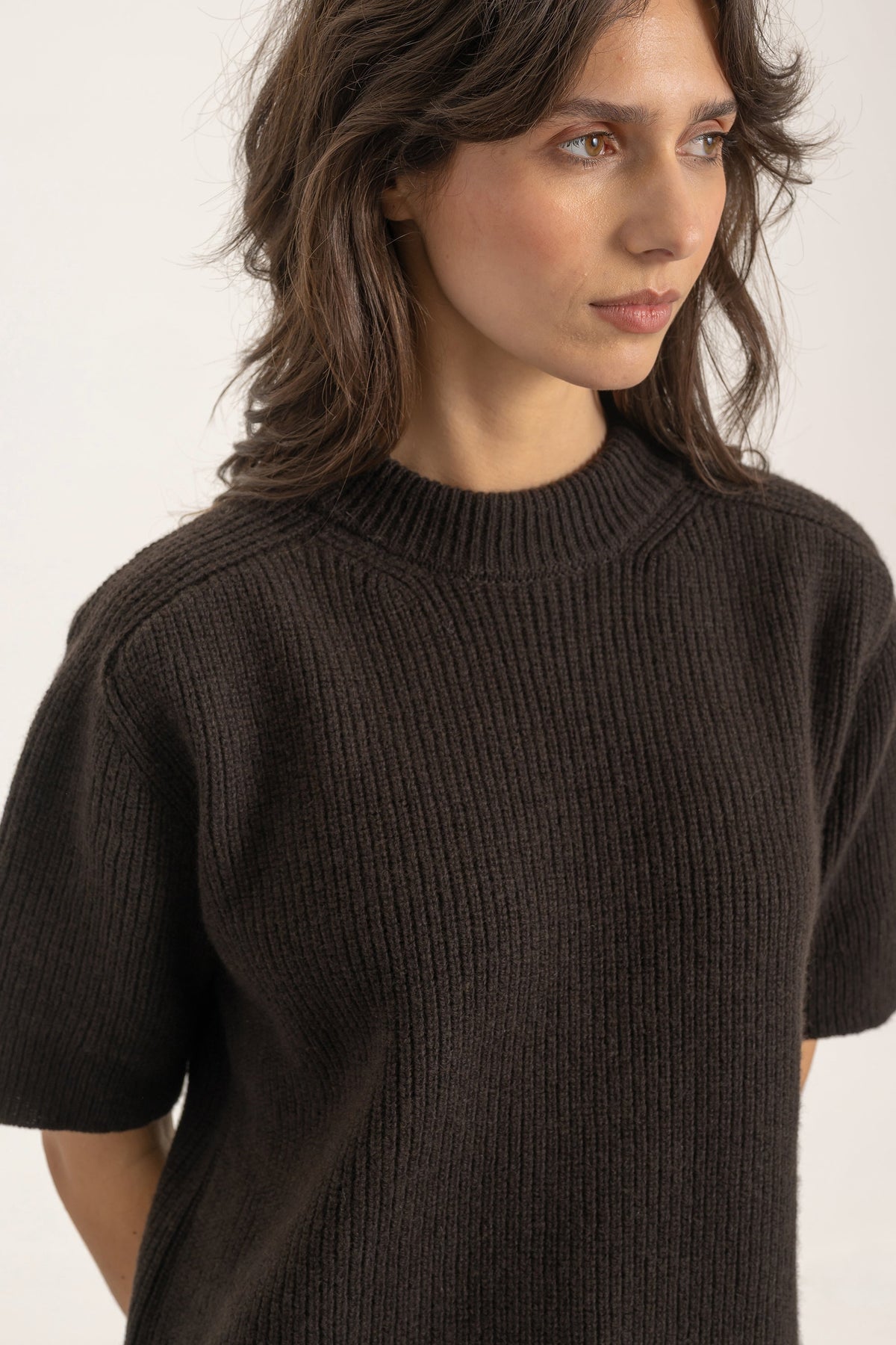 Pull Gaspard en laine et cachemire marron, détail | Mardi Editions