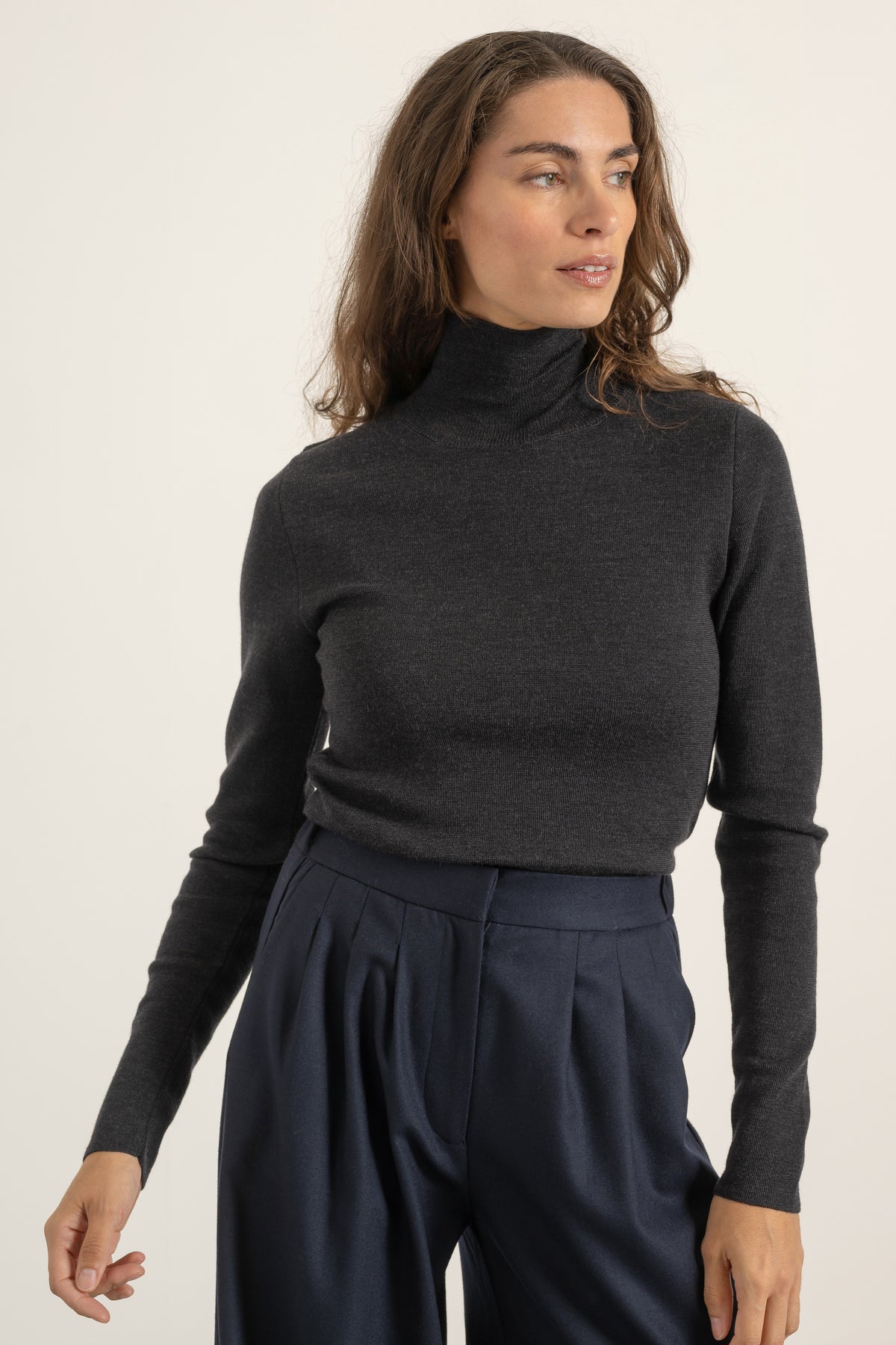 Pull Raoul en laine gris anthracite | Mardi Editions