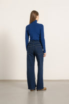 Pull Raoul en laine bleu roi, vue de dos | Mardi Editions